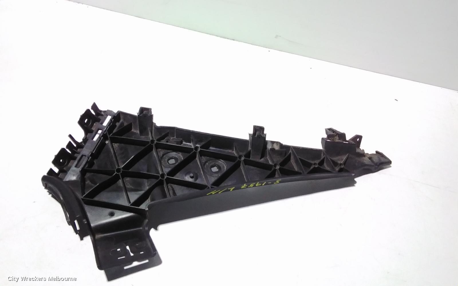 AUDI Q7, 4L, 09/2006 - 08/2015, LHF BAR SLIDER  BRACKET 4L0807283: 90722