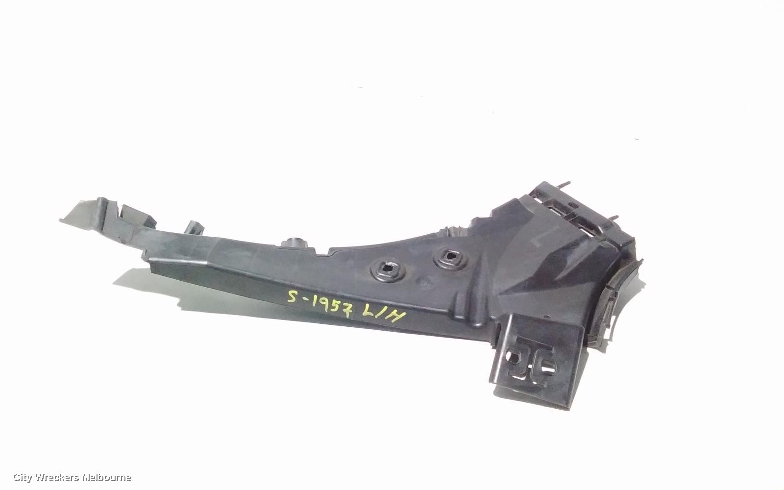 AUDI Q7, 4L, 09/2006 - 08/2015, LHF BAR SLIDER  BRACKET 4L0807283: 90722