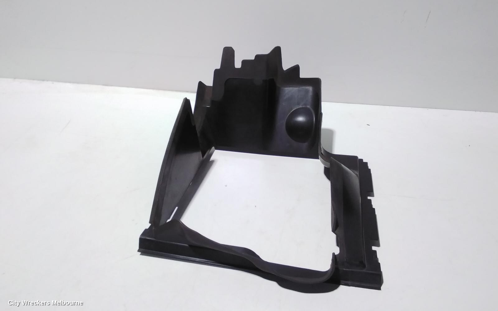 AUDI Q7, 4L, 09/2006 - 08/2015, 4L0 117 335 F   LHF GUIDE: 90723