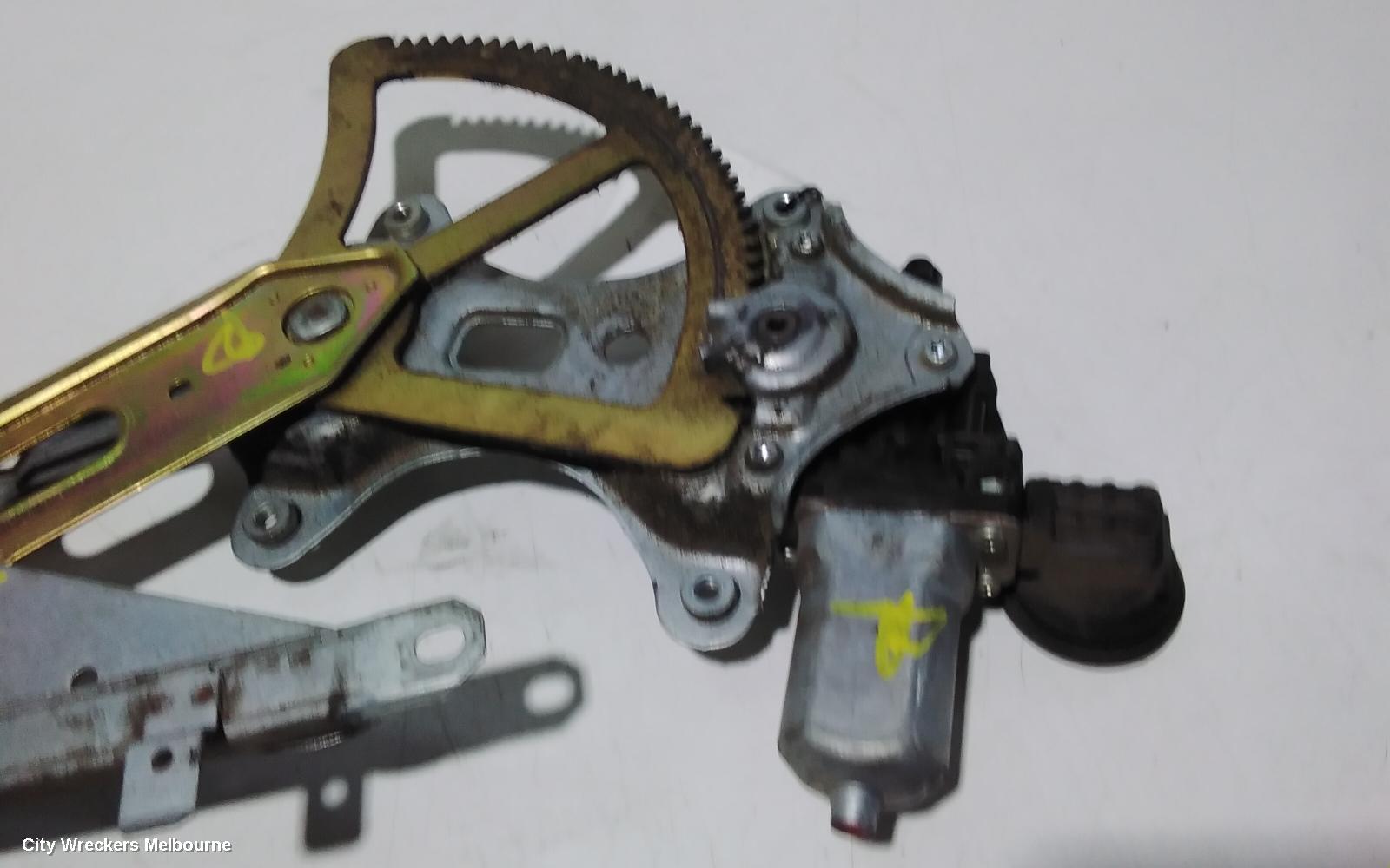 TOYOTA HIACE LEFT FRONT WINDOW REG/MOTOR, DOOR REG AND MOTOR ASSY, TRH/KDH, 03/2005 - 04/2019