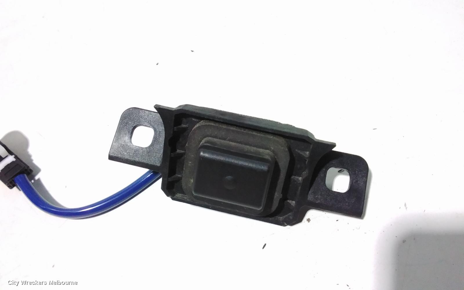 TOYOTA CAMRY, XV70, 09/2017 - 05/2024, BOOT LATCH: 90796