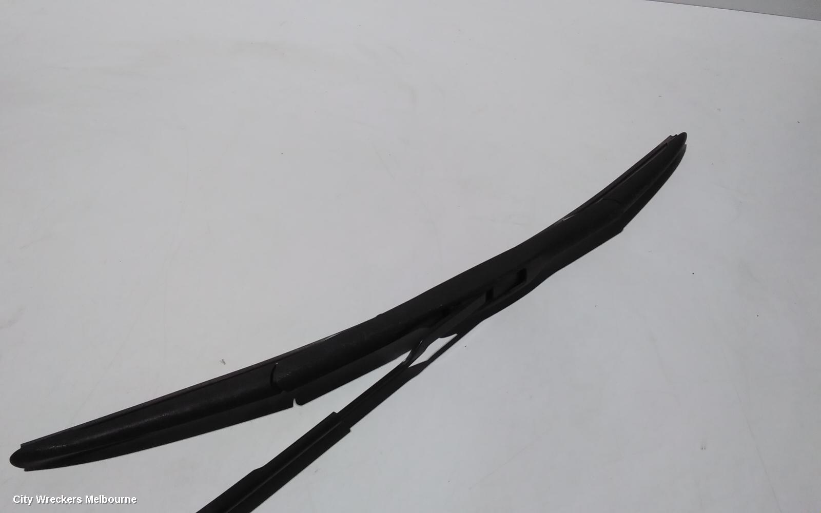 TOYOTA CAMRY WIPER ARM, XV70, FRONT (LH SIDE), 09/2017 - 05/2024