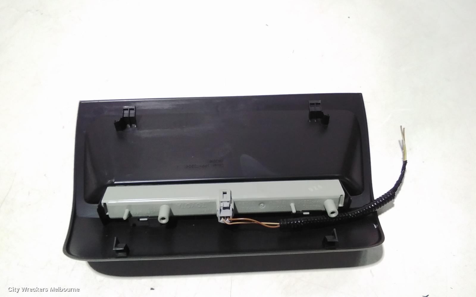 TOYOTA CAMRY HIGH LEVEL STOPLIGHT, XV70, 09/2017 - 05/2024