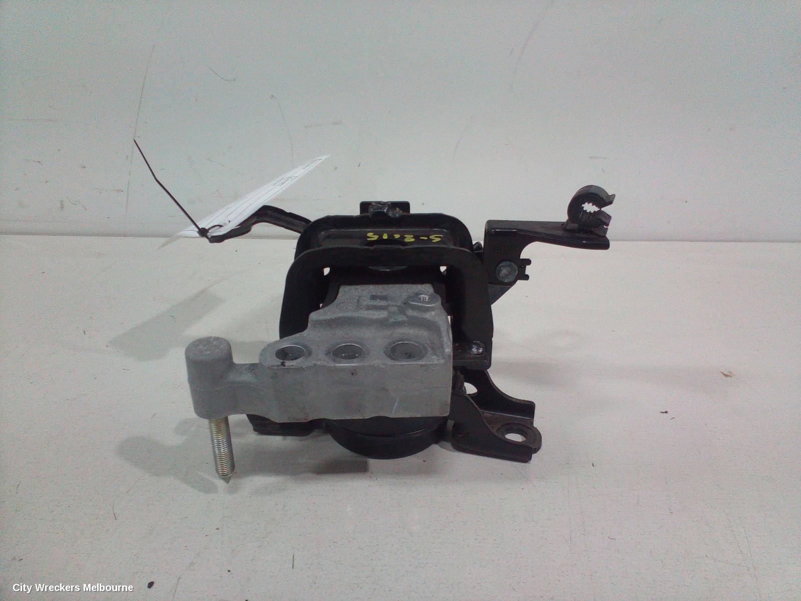 TOYOTA CAMRY MOUNT, XV70, 09/2017 - 05/2024