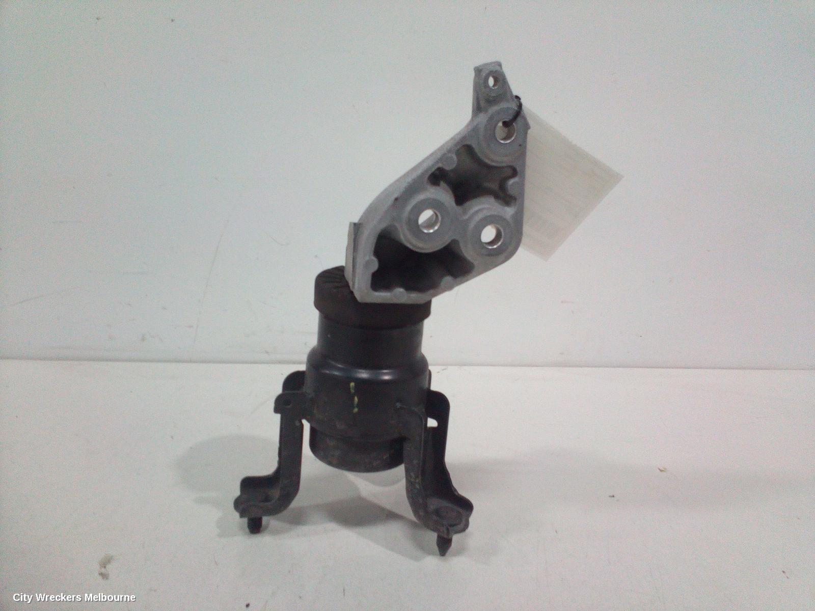 TOYOTA CAMRY MOUNT, XV70, 09/2017 - 05/2024