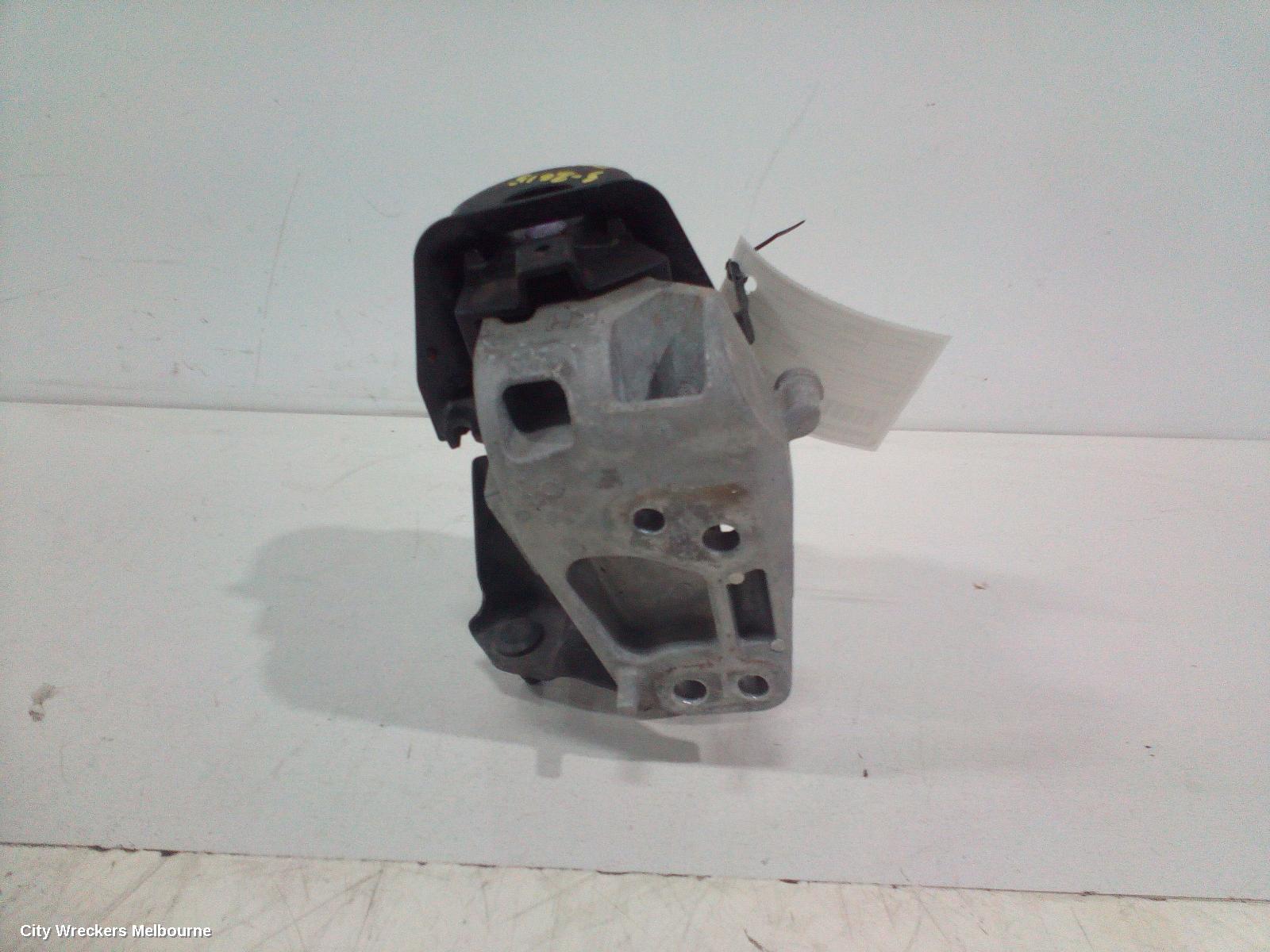 TOYOTA CAMRY MOUNT, XV70, 09/2017 - 05/2024