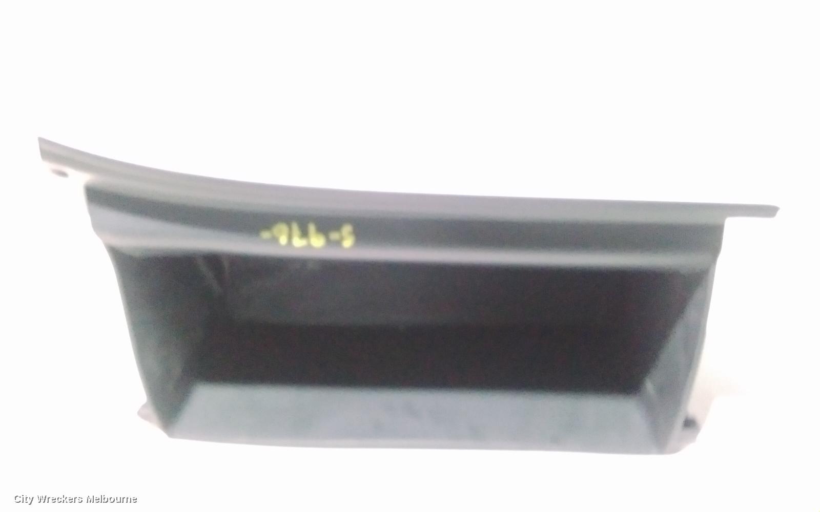 TOYOTA KLUGER GLOVE BOX, XU50 SERIES, 03/2014 - 02/2021
