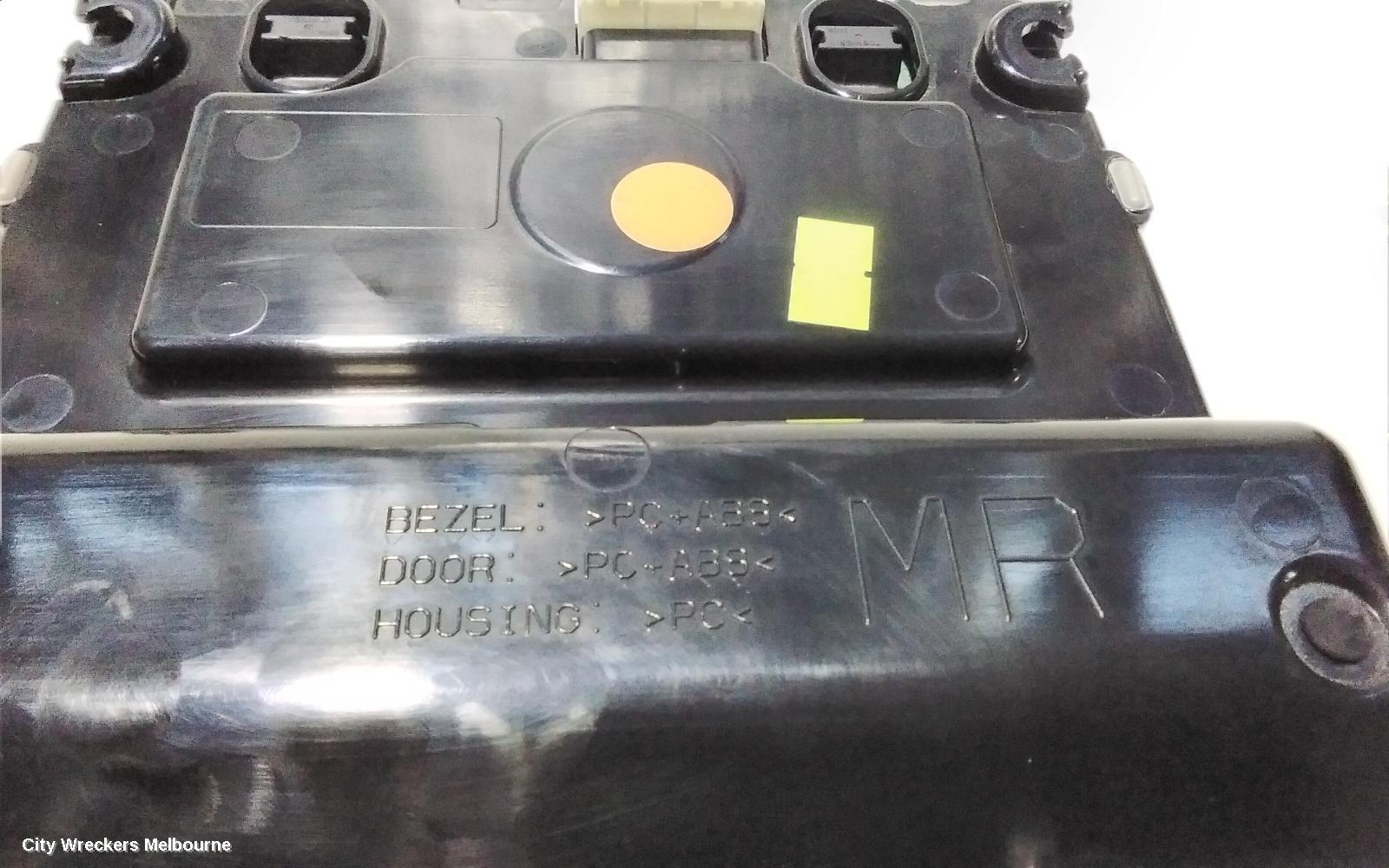 TOYOTA KLUGER COURTESY LIGHT, XU50 SERIES, 03/2014 - 02/2021