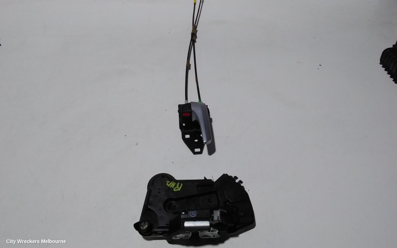 TOYOTA KLUGER DOOR/BOOT/GATE LOCK, RIGHT FRONT DOOR LOCK, GSU50/GSU55, 03/2014 - 02/2021