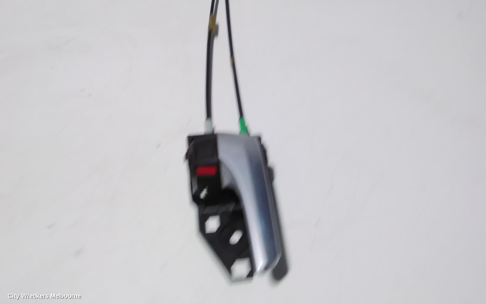 TOYOTA KLUGER DOOR/BOOT/GATE LOCK, RIGHT FRONT DOOR LOCK, GSU50/GSU55, 03/2014 - 02/2021