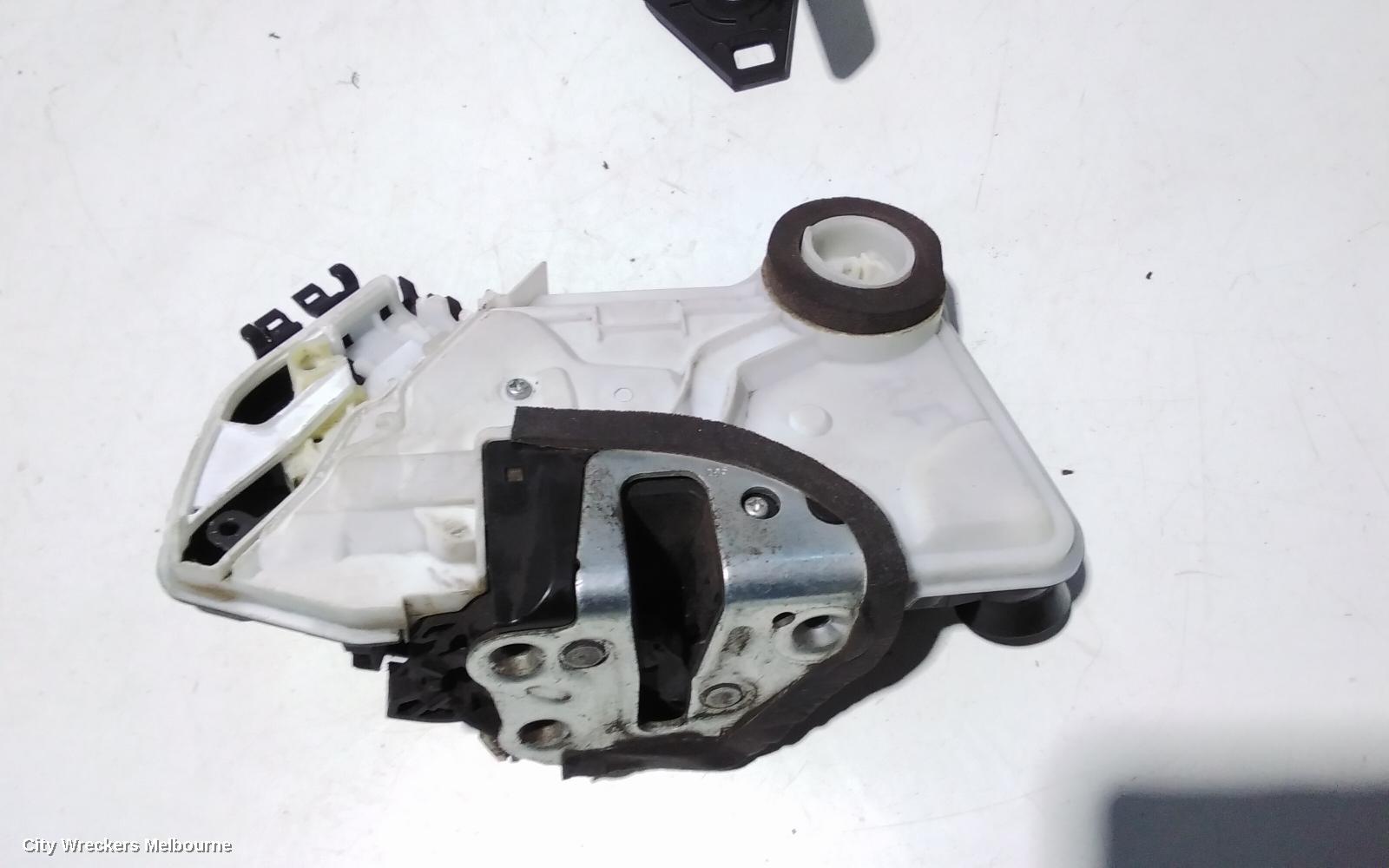 TOYOTA KLUGER DOOR/BOOT/GATE LOCK, RIGHT FRONT DOOR LOCK, GSU50/GSU55, 03/2014 - 02/2021