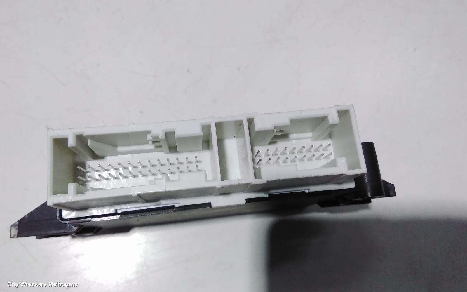 VOLKSWAGEN CRAFTER, SY1, 08/2017 ONWARDS, PARKING DISTANCE CONTROL MODULE - 5QA919294E: 90963