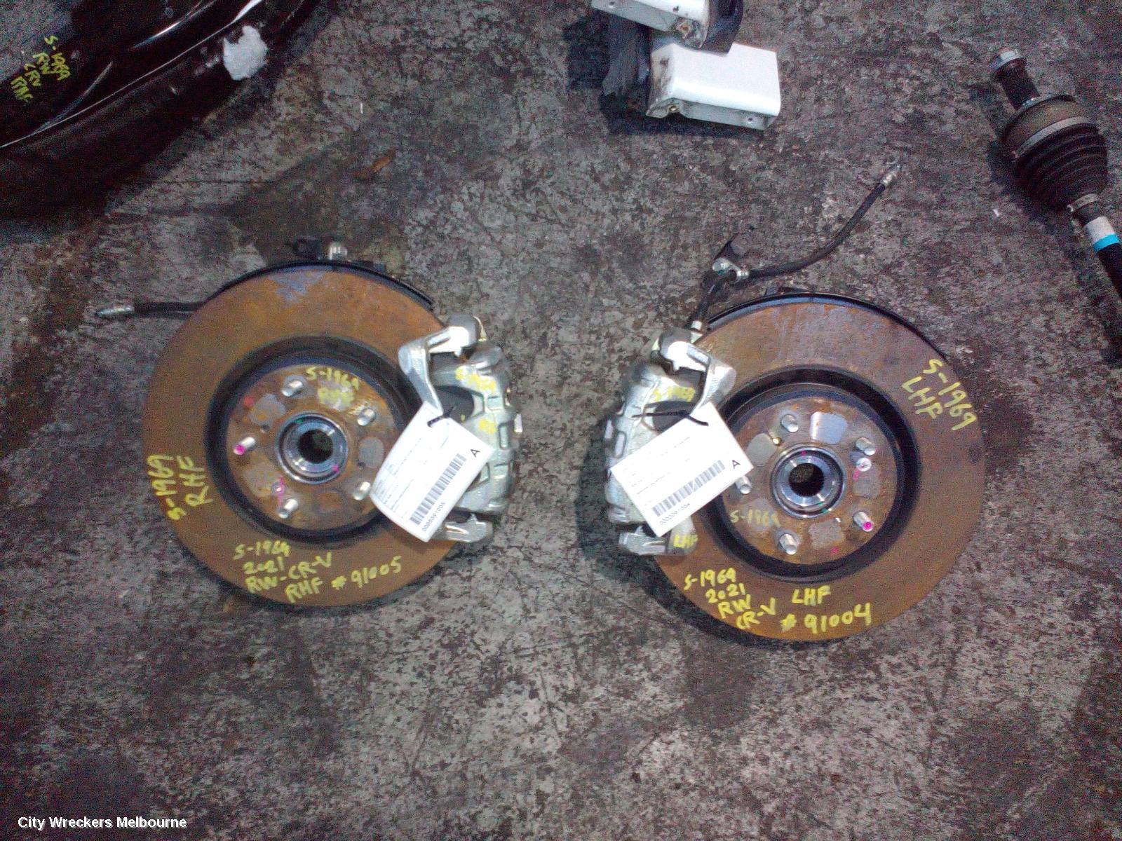 HONDA CRV LEFT FRONT HUB ASSEMBLY, RW, 05/2017 - 08/2023