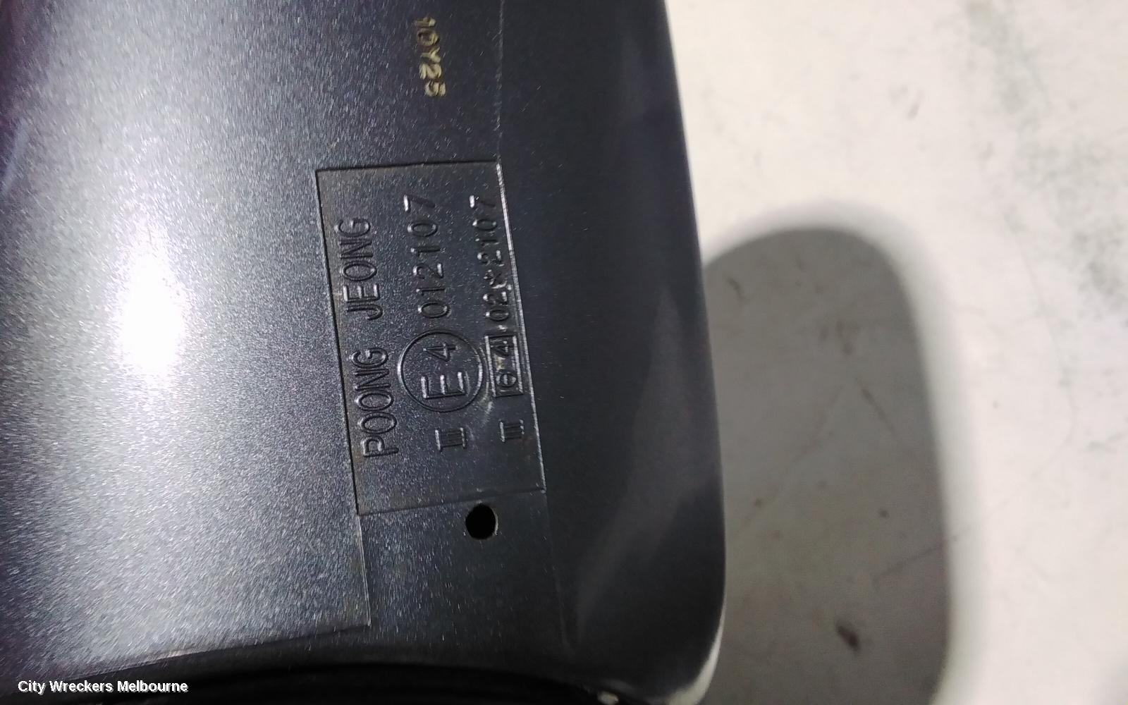 KIA CARNIVAL/GRAND CARNIVAL LEFT DOOR MIRROR, KV SI, 09/1999 - 11/2001