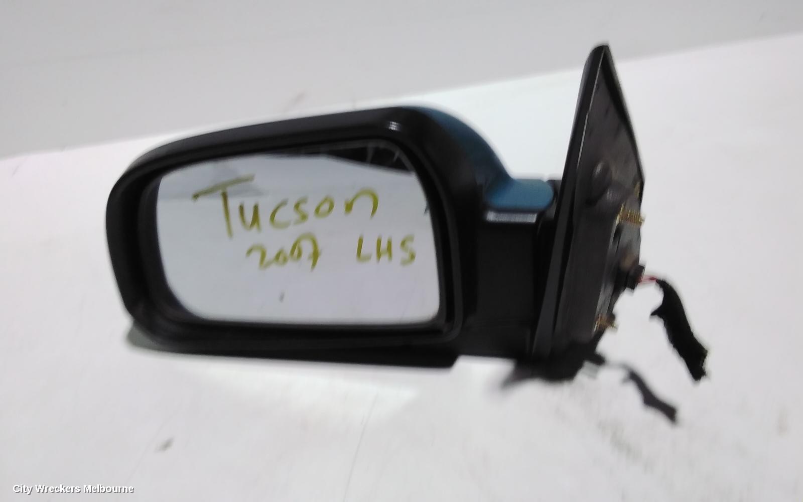 HYUNDAI TUCSON LEFT DOOR MIRROR, POWER, NON-HEATED TYPE, 08/2004 - 01/2010