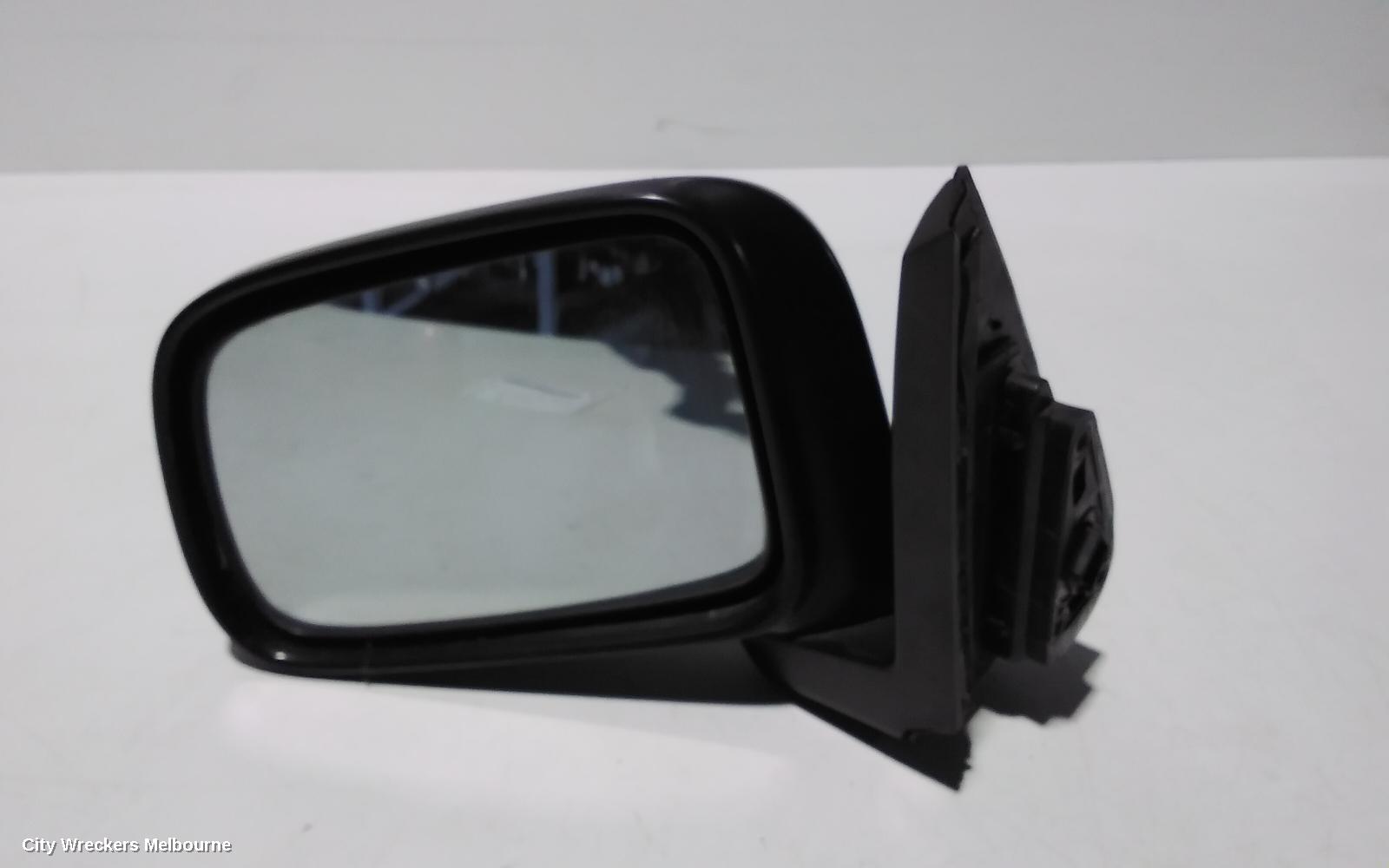 HONDA CRV LEFT DOOR MIRROR, RD1, POWER, BLACK, 12/1995 - 11/2001
