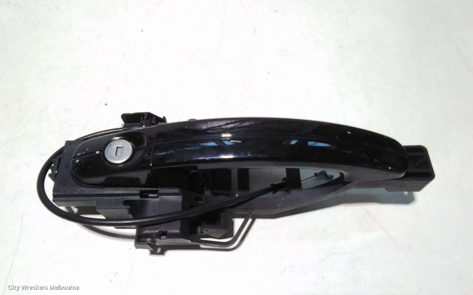 FORD FOCUS DOOR HANDLE, OUTER, LH FRONT/RH FRONT, LW, COLOUR CODED, NON KEYLESS ENTRY TYPE, 05/2011 - 08/2015