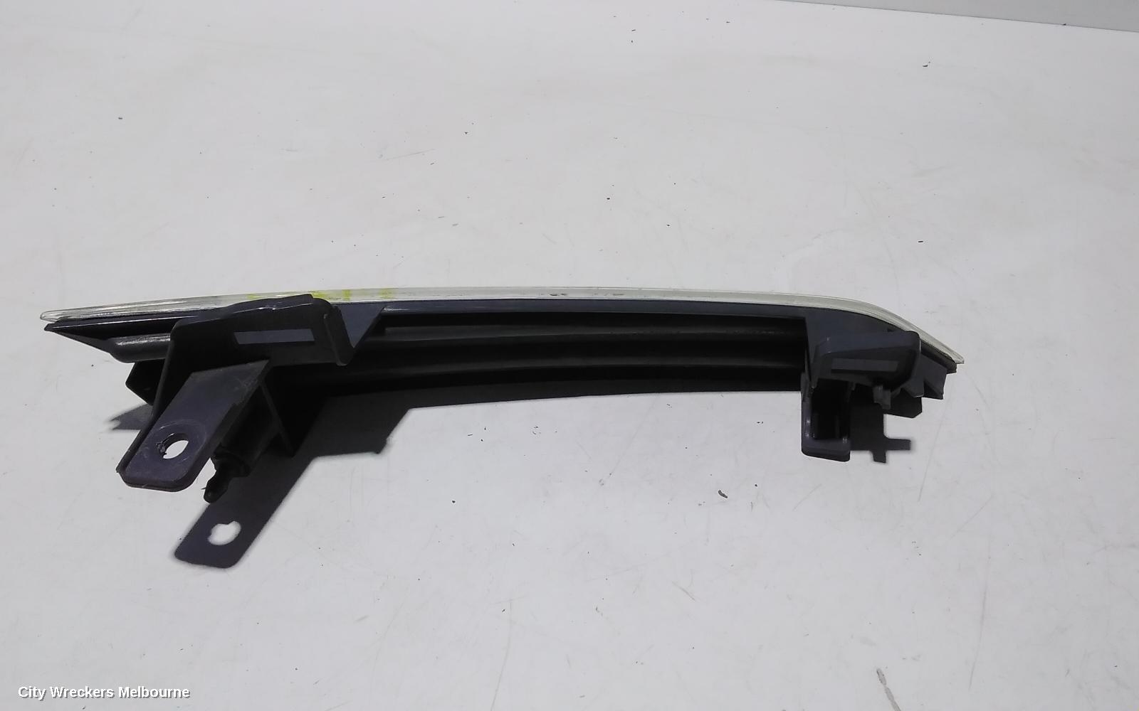 NISSAN MURANO LEFT INDICATOR/FOG/SIDE, HEADLAMP GARNISH (CENTRE), Z51, 12/2008 - 12/2014