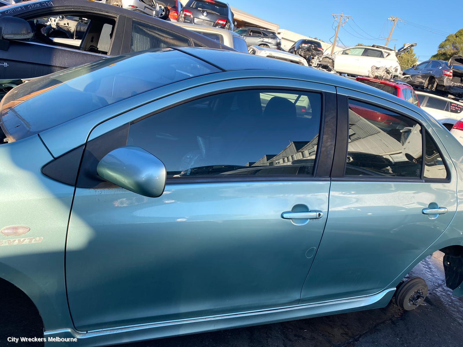 TOYOTA YARIS PWR DR WIND SWITCH, RH FRONT (MASTER SWITCH), 4 SWITCH TYPE, 5DR HATCH/SEDAN, NCP9#, 10/2005 ONWARDS