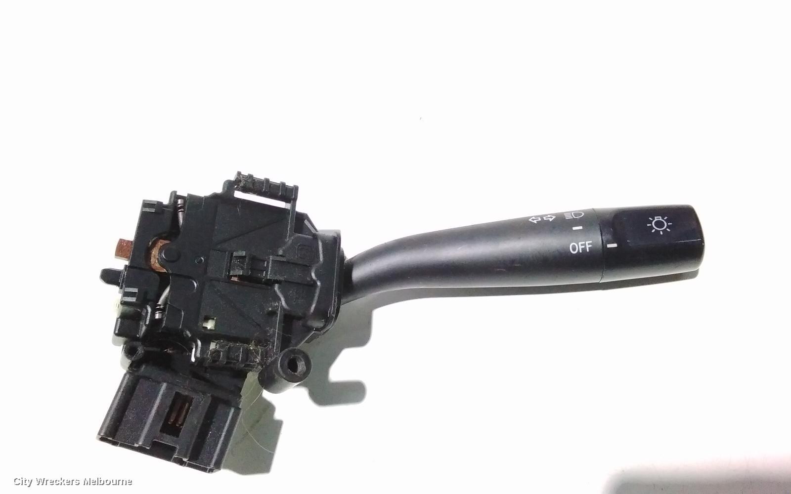 TOYOTA AVENSIS COMBINATION SWITCH, FLASHER SWITCH, NON SPOTLIGHT TYPE, ACM20R, 5DR WAGON, 12/2001 - 12/2010