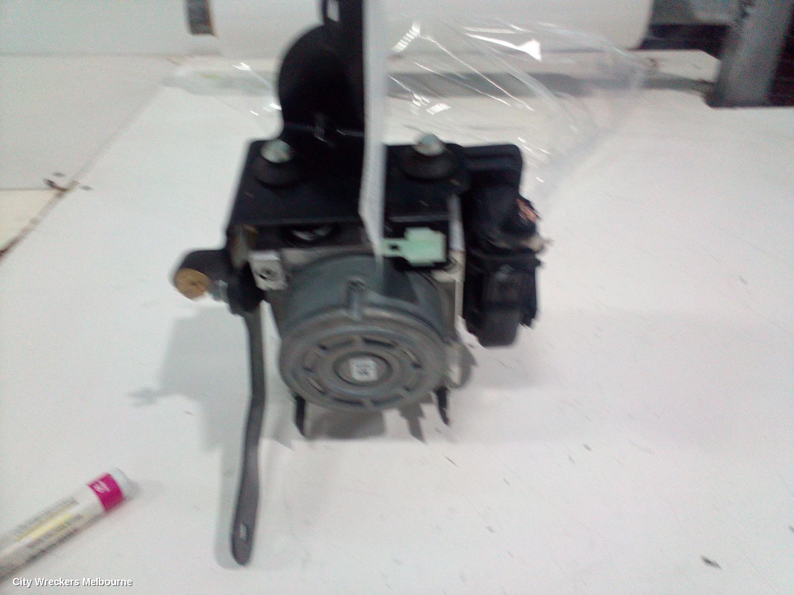 MITSUBISHI OUTLANDER ABS PUMP/MODULATOR, ZJ, P/N 4670A756, 10/2012 - 03/2015