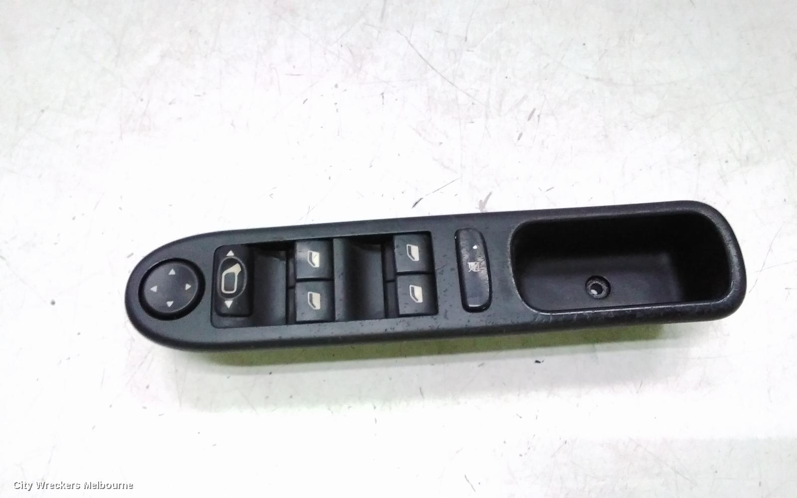 PEUGEOT 307 PWR DR WIND SWITCH, RH FRONT (MASTER SWITCH), WAGON, T6, 10/2005 - 12/2008