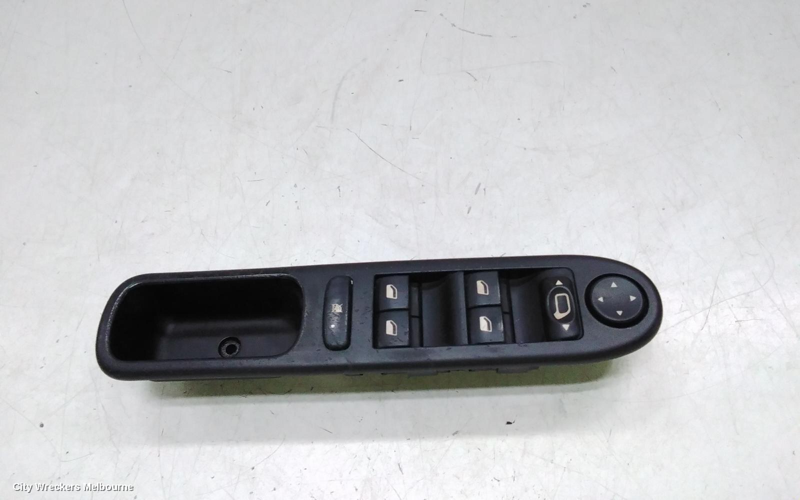 PEUGEOT 307 PWR DR WIND SWITCH, RH FRONT (MASTER SWITCH), WAGON, T6, 10/2005 - 12/2008