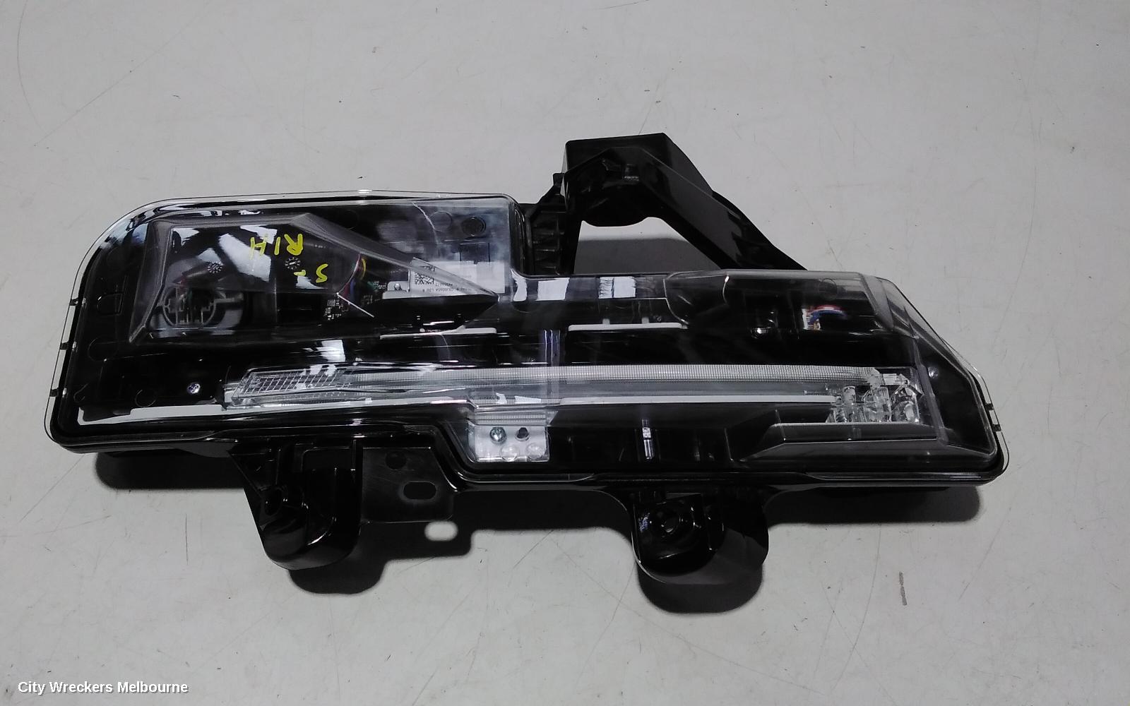 MAZDA CX30 RIGHT INDICATOR/FOG/SIDE, DAYTIME RUNNING LAMP, DM, 10/2019 ONWARDS