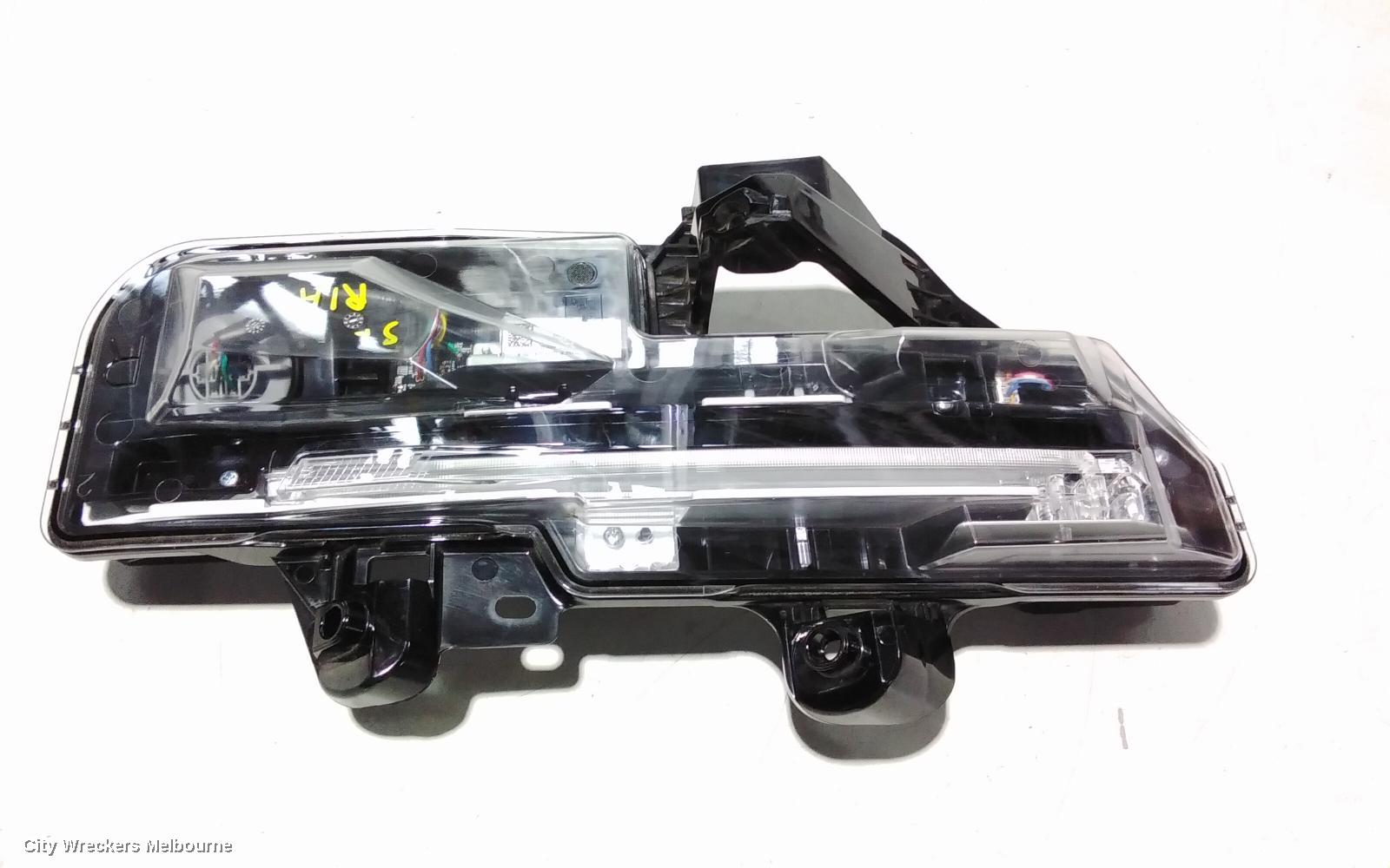 MAZDA CX30 RIGHT INDICATOR/FOG/SIDE, DAYTIME RUNNING LAMP, DM, 10/2019 ONWARDS