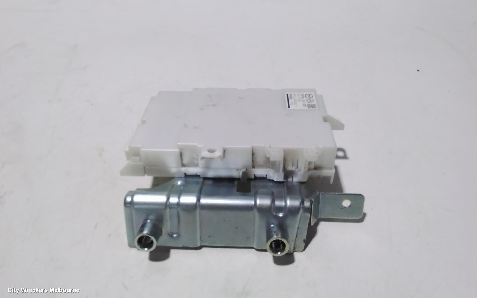MAZDA 3 ECU, BCM, PETROL, BL, P/N BHF667560A, 12/2009 - 10/2013