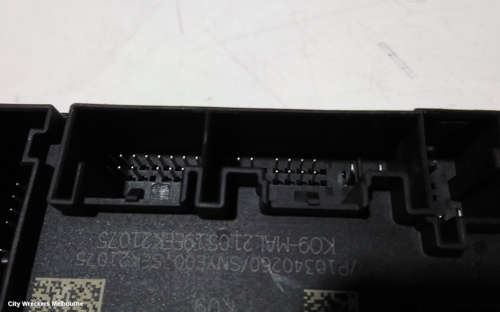 AUDI A3, 8V, 03/2013 - 10/2020, DOOR CONTROL MODULE  A3  5Q0959593F: 91356