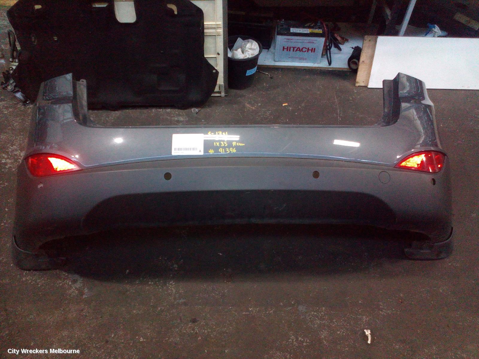 HYUNDAI IX35 REAR BUMPER, LM SERIES, BUMPER BAR (2 PIECE), NON SE/TROPHY, W/ PARK SENSOR TYPE, 11/2009 - 01/2016