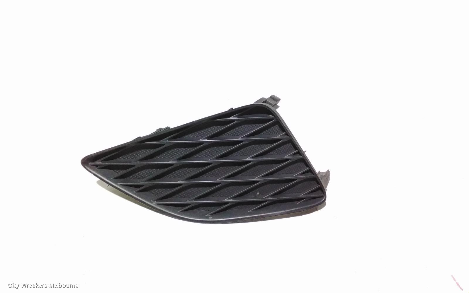 TOYOTA COROLLA RIGHT INDICATOR/FOG/SIDE, BUMPER FOGLAMP, ZRE152R, HATCH, 03/2007 - 10/2009