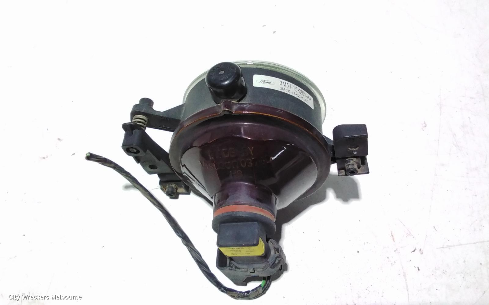 FORD FOCUS RIGHT INDICATOR/FOG/SIDE, BUMPER FOGLAMP, LS, LX/GHIA/ZETEC, 06/2005 - 05/2007