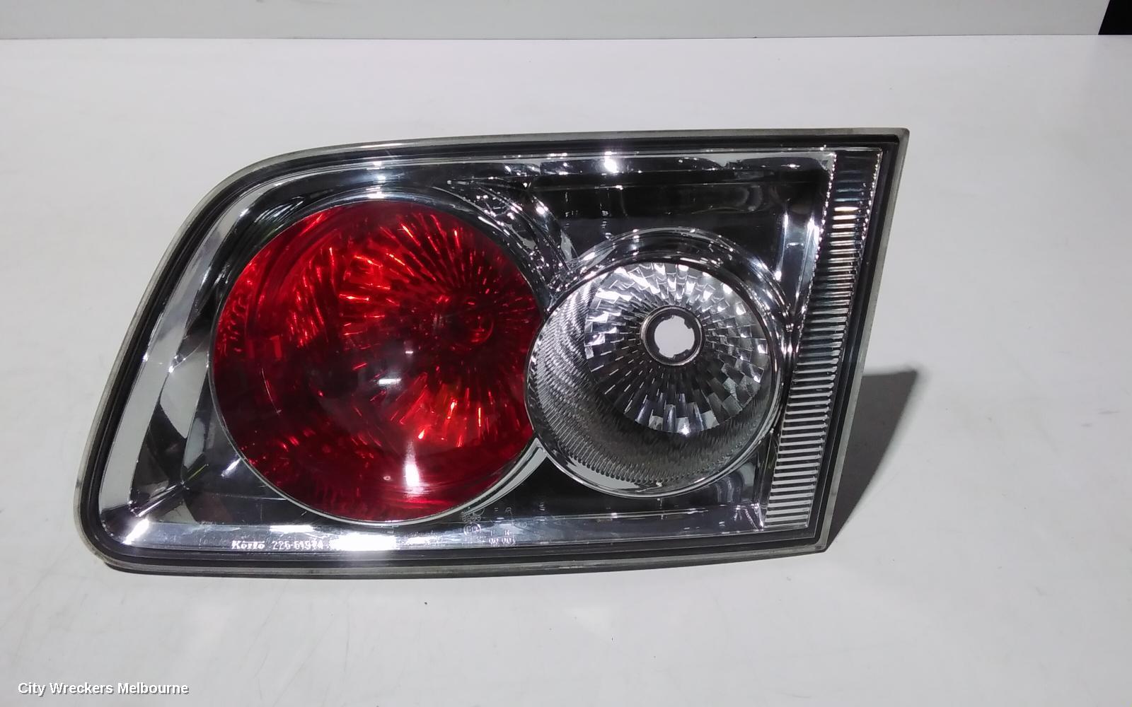 MAZDA 6 REAR GARNISH, BOOTLID LAMP (RH SIDE), GG/GY, SEDAN, 08/2005 - 11/2007