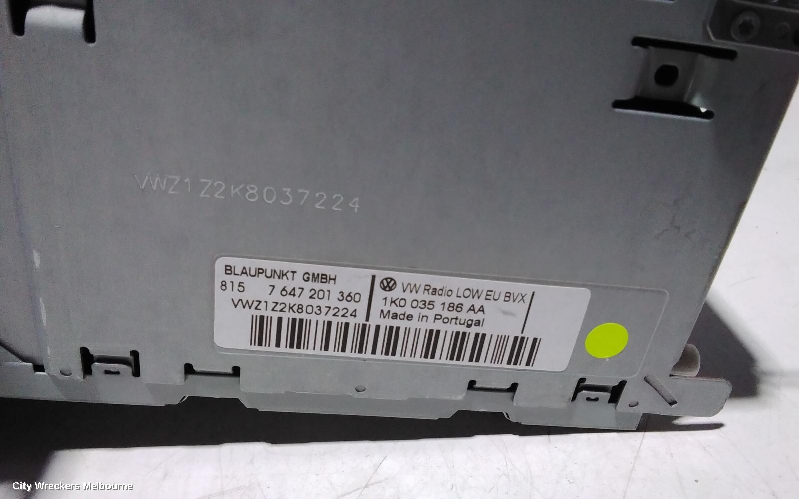 VOLKSWAGEN AMAROK RADIO/CD/DVD/SAT/TV, DISPLAY & HEAD UNIT (RCD310), 2H, 12/2010 - 09/2016