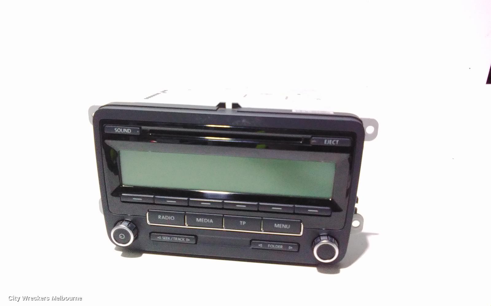 VOLKSWAGEN AMAROK RADIO/CD/DVD/SAT/TV, DISPLAY & HEAD UNIT (RCD310), 2H, 12/2010 - 09/2016