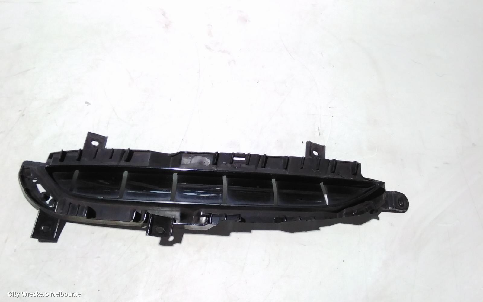 HYUNDAI GENESIS LEFT INDICATOR/FOG/SIDE, BUMPER FOGLAMP, DH, 11/2014 - 01/2018