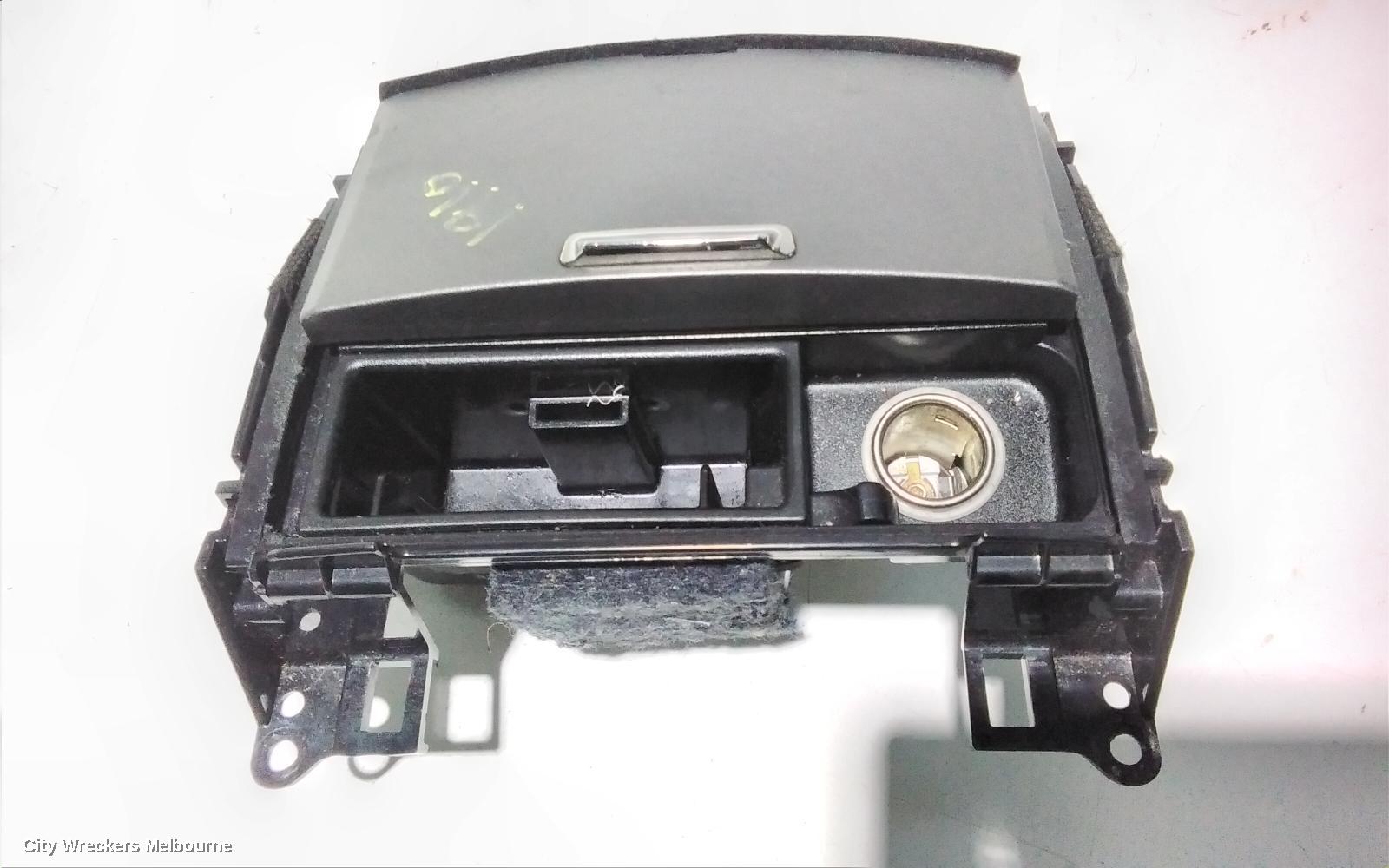 LEXUS IS250/IS250C, GSE20R 11/2005 - 07/2013, LIGHT AND COMPARTMENT: 91472