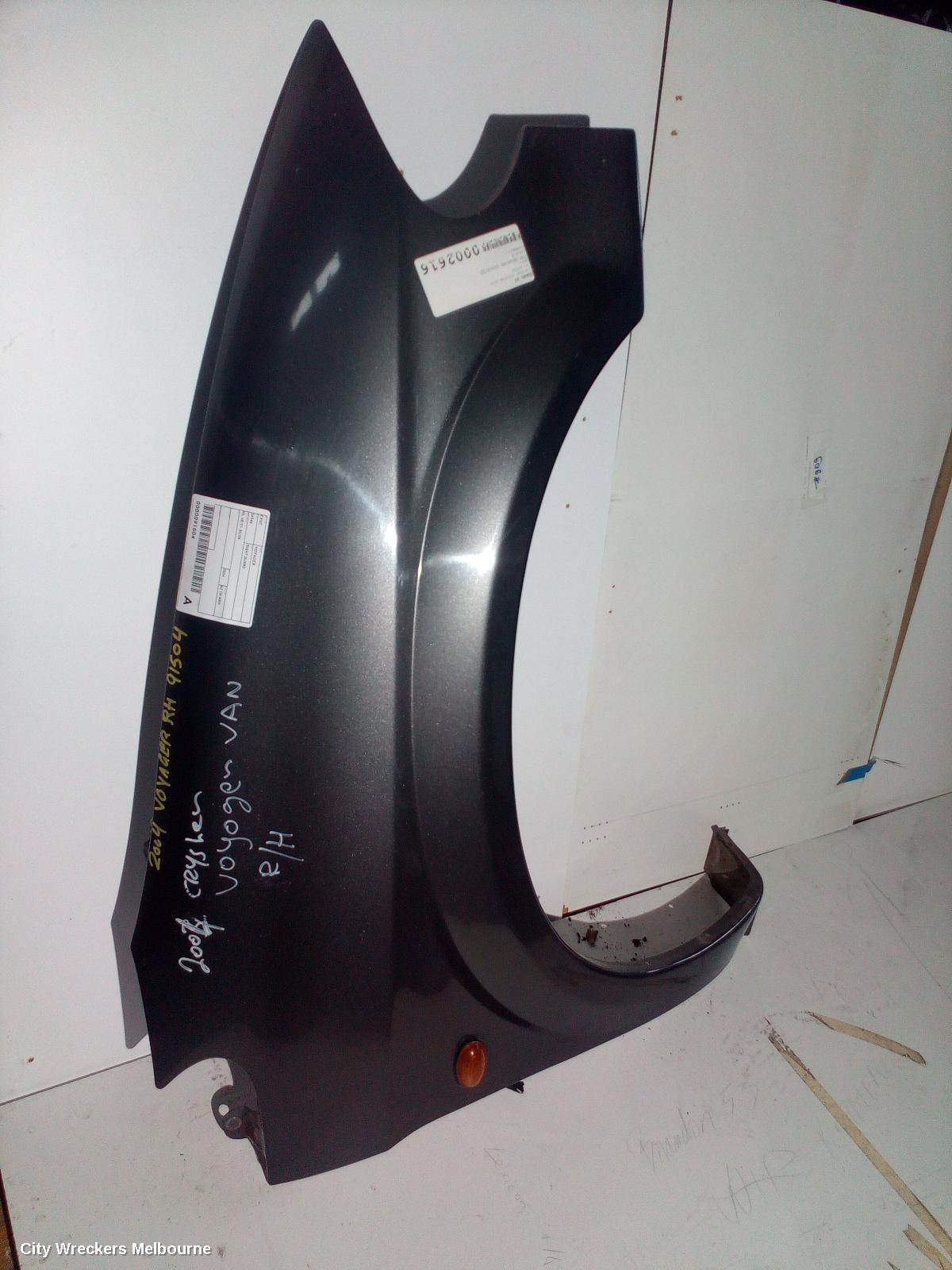 CHRYSLER VOYAGER RIGHT GUARD, RS, 05/2001 - 02/2008