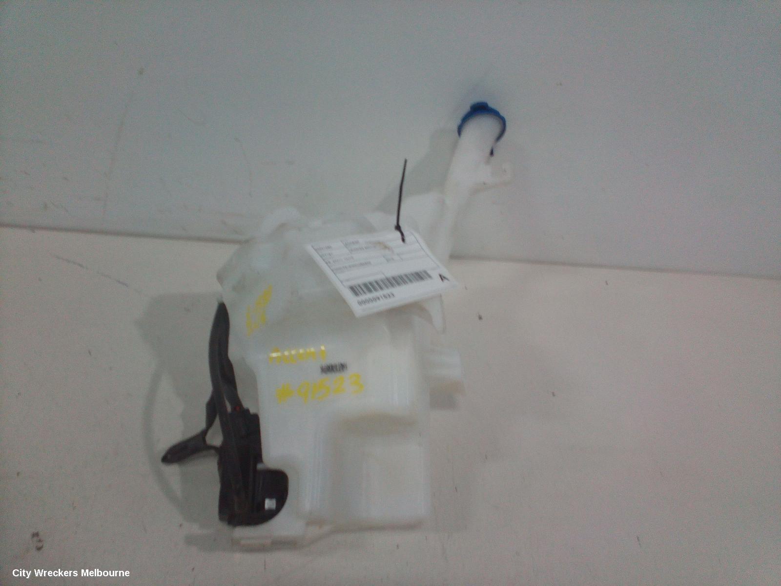 HYUNDAI ACCENT WASHER BOTTLE, RB, 05/2011 - 12/2019