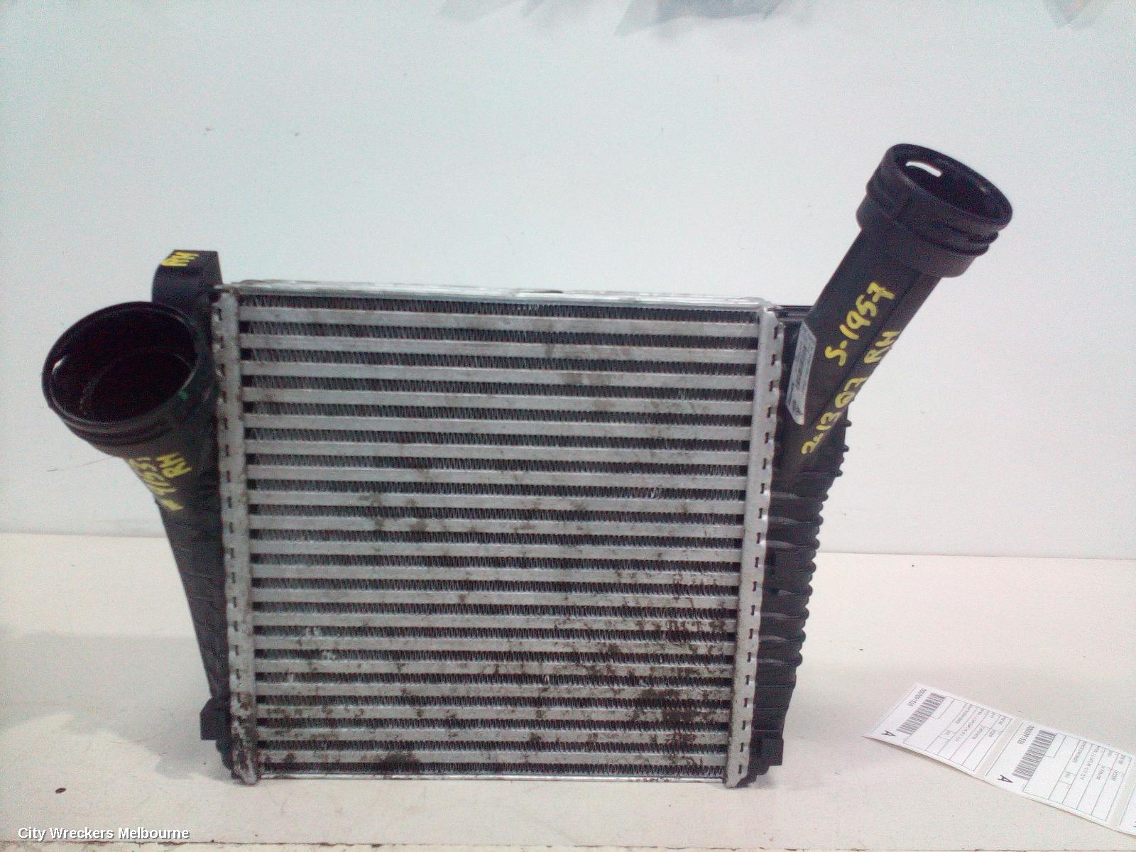 AUDI Q7, 4L, 09/2006 - 08/2015, RH INTERCOOLER: 91537