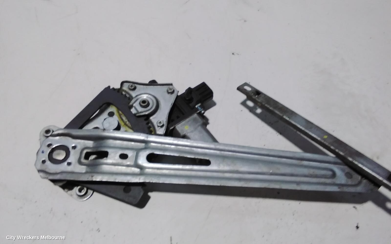 HOLDEN COLORADO RIGHT REAR WND REG/MOTOR, RG 7, 12/2012 - 06/2016