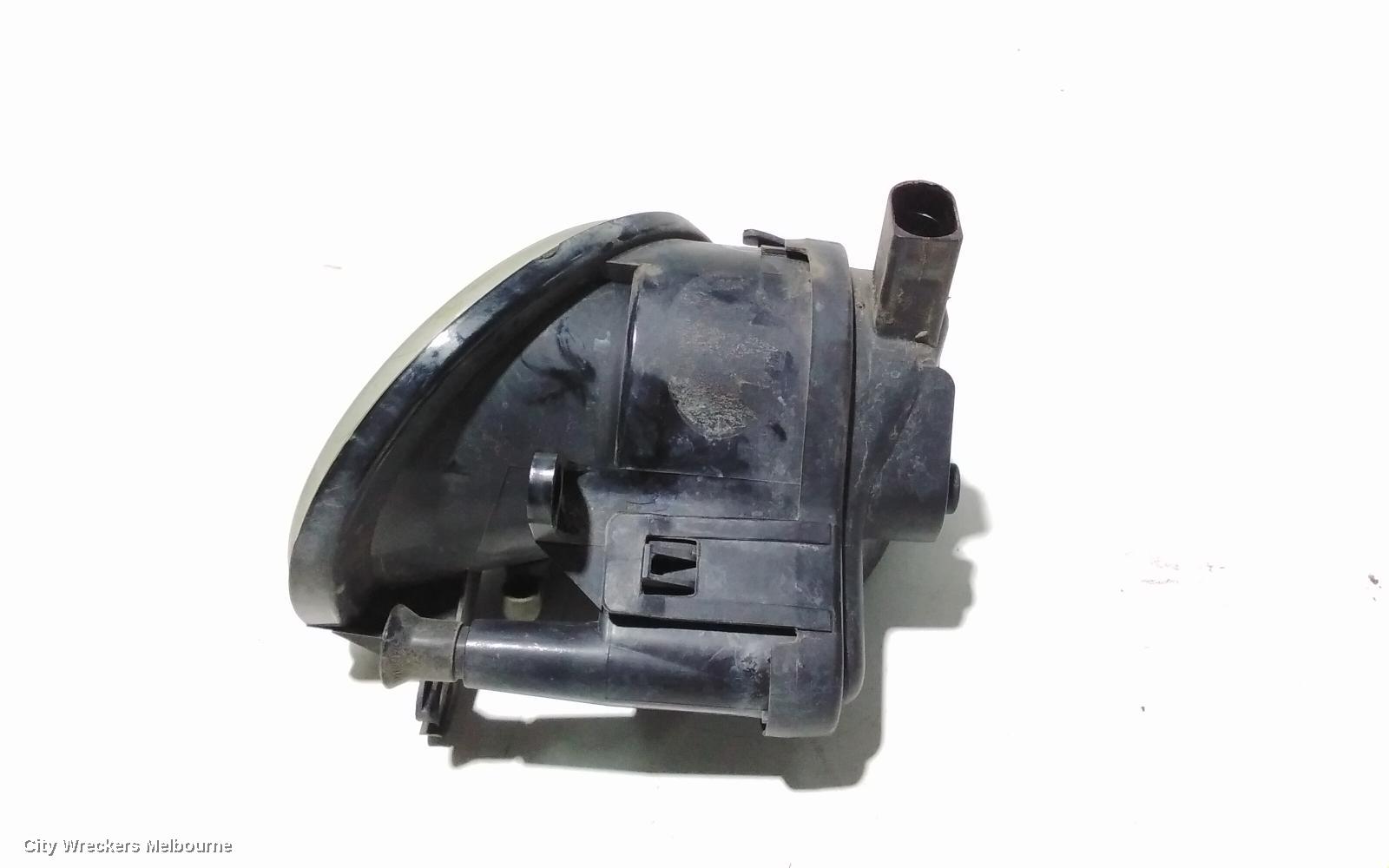AUDI Q7 LEFT INDICATOR/FOG/SIDE, BUMPER FOGLAMP, 4L, 09/2006 - 06/2009