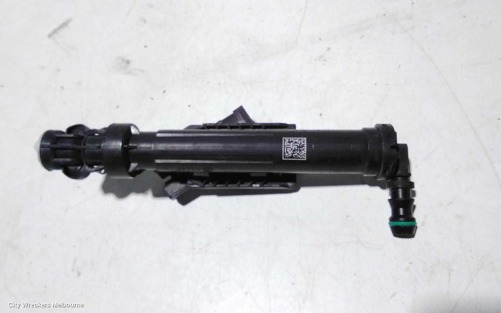 MERCEDES CLA CLASS WASHER JET, C117, 10/2013 - 02/2019