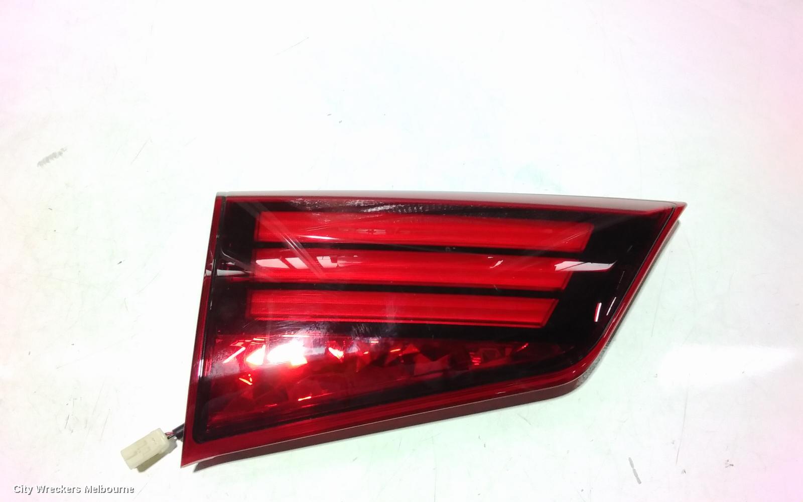 MITSUBISHI OUTLANDER REAR GARNISH, TAILGATE LAMP (LH SIDE), ZK-ZL, 04/2015 ONWARDS