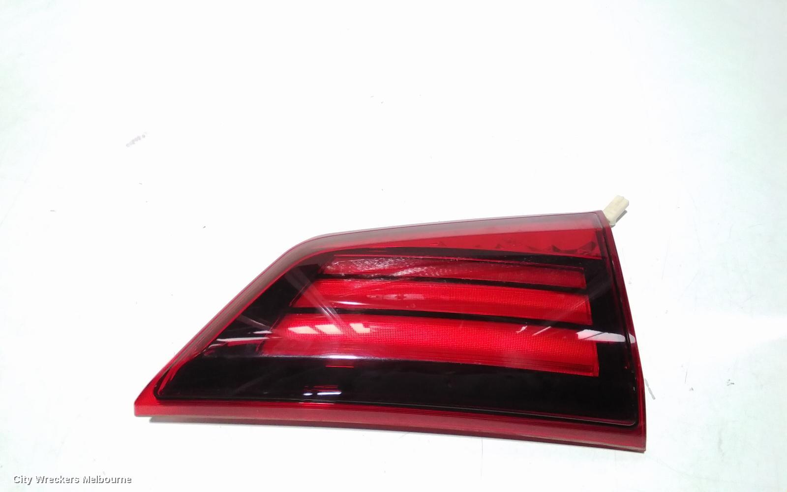 MITSUBISHI OUTLANDER REAR GARNISH, TAILGATE LAMP (LH SIDE), ZK-ZL, 04/2015 ONWARDS