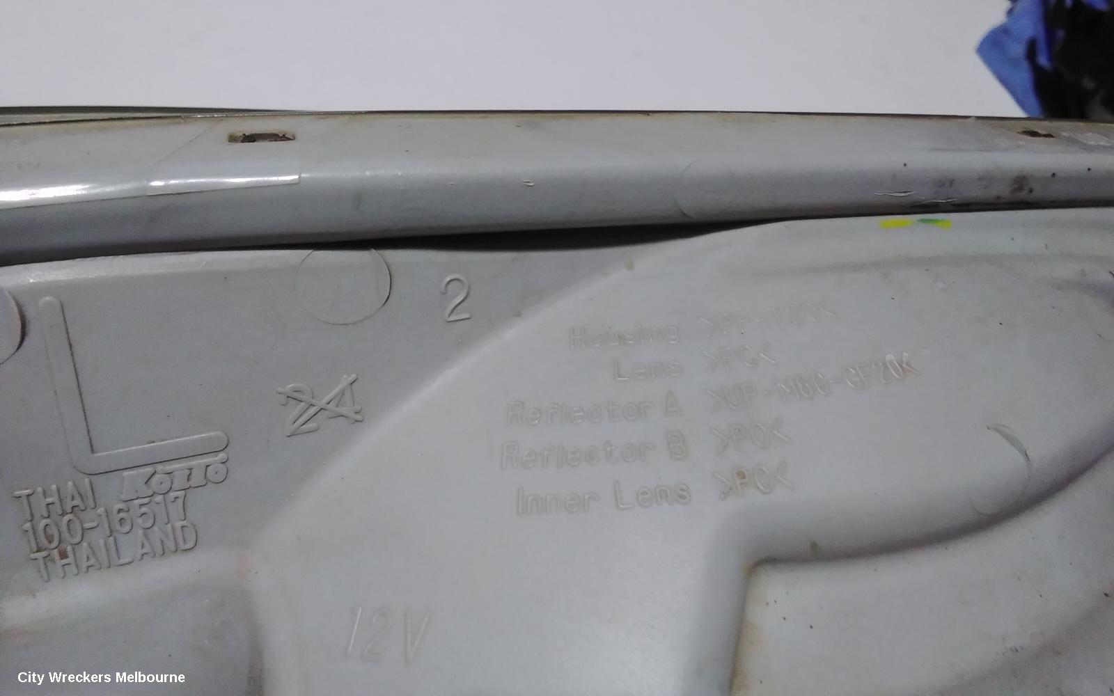 TOYOTA HILUX LEFT HEADLAMP, 02/2005 - 10/2008