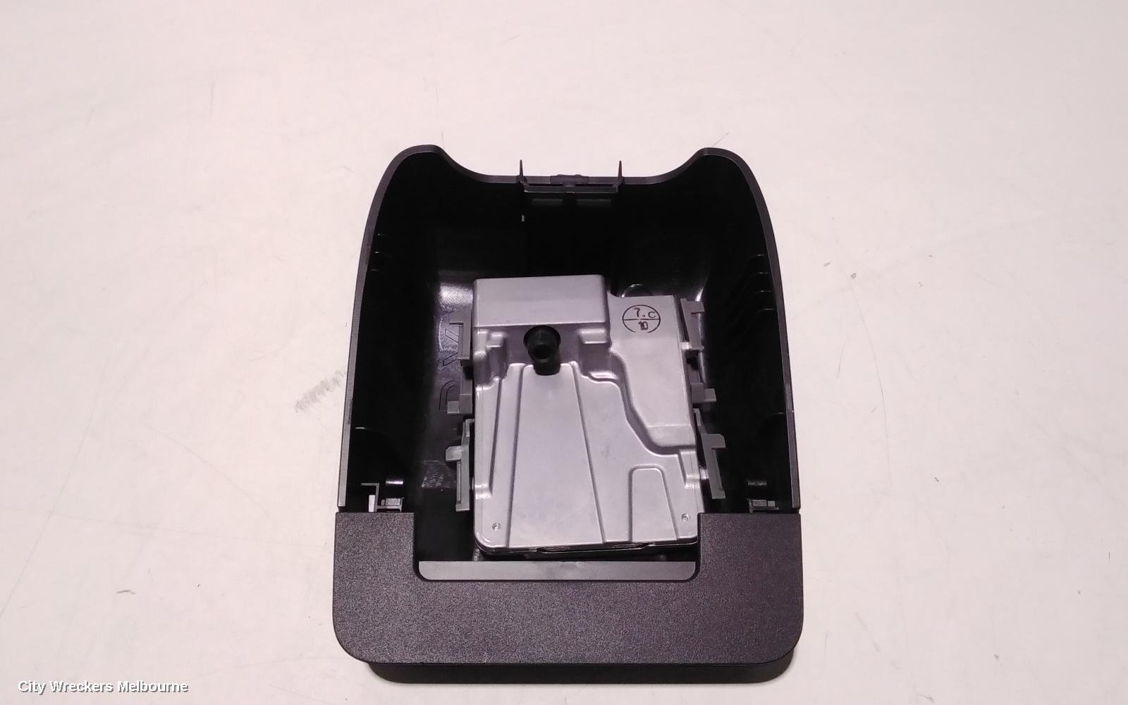 TOYOTA HIACE REVERSE CAMERA, FRONT CAMERA, 300 SERIES, 04/2019 ONWARDS