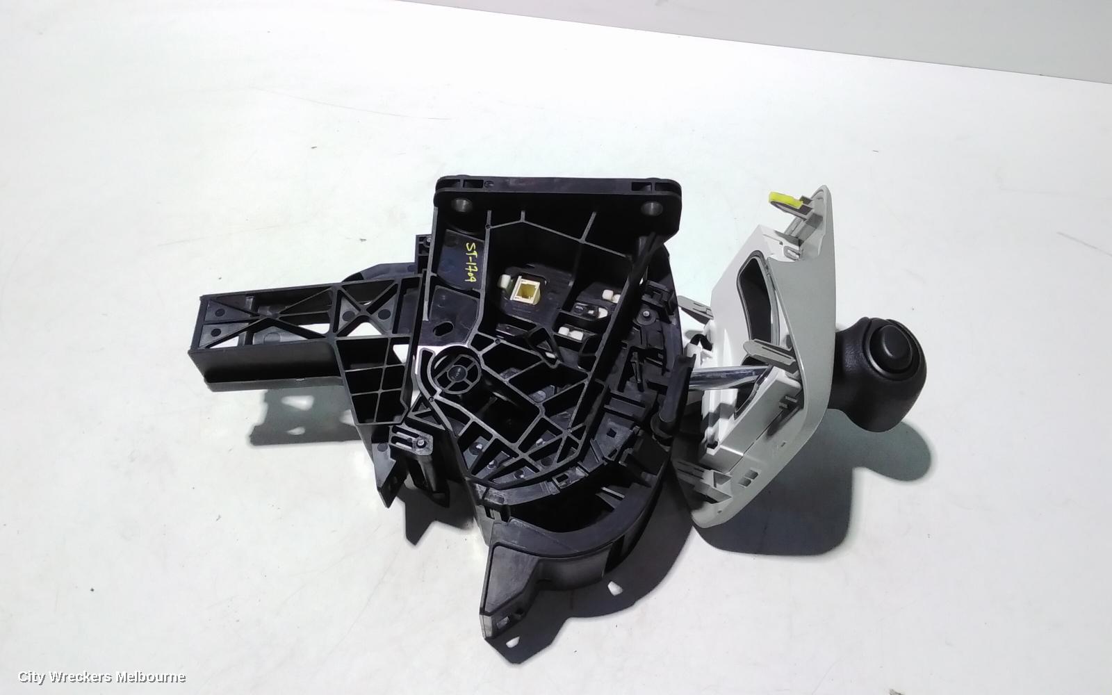TOYOTA HIACE GEAR STICK/SHIFTER, 300 SERIES, AUTO T/M, 02/2019 ONWARDS